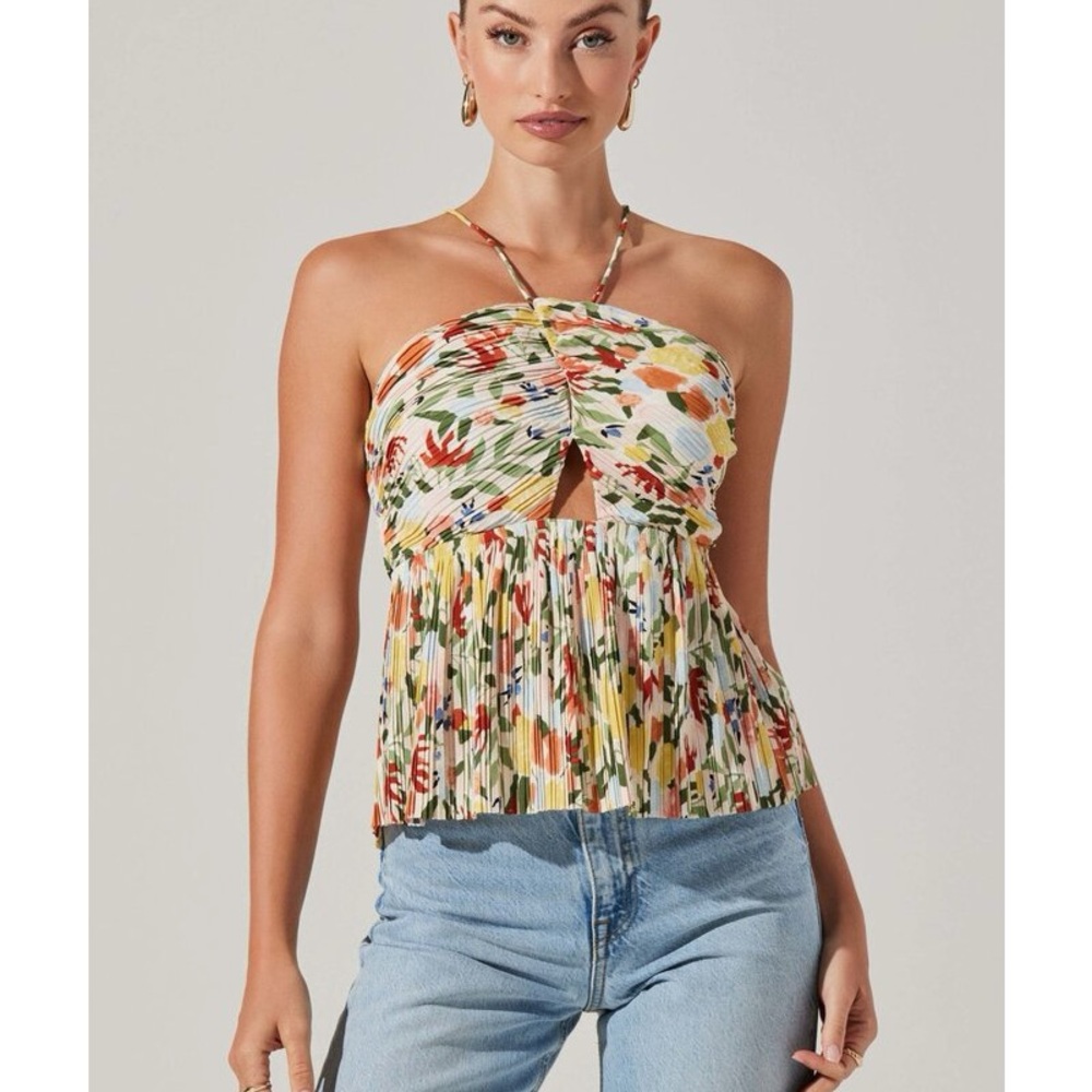 Astor The Lable(sold at anthology)Tamaryth Colorful Floral Pleated Top Size M